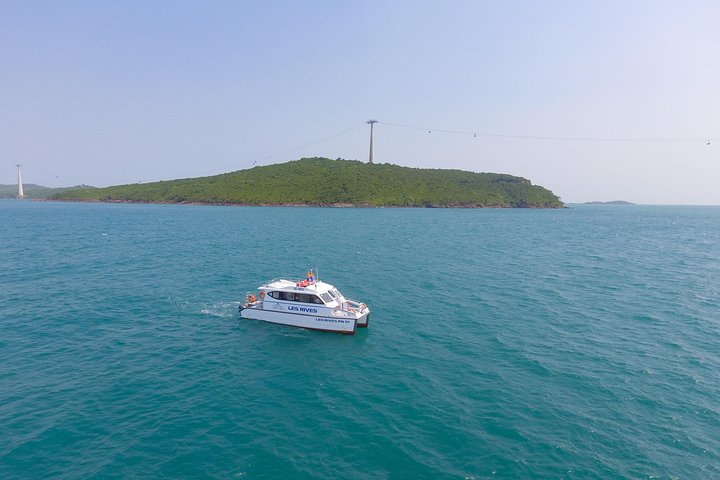 Tàu Les Rives ở Phú Quốc.