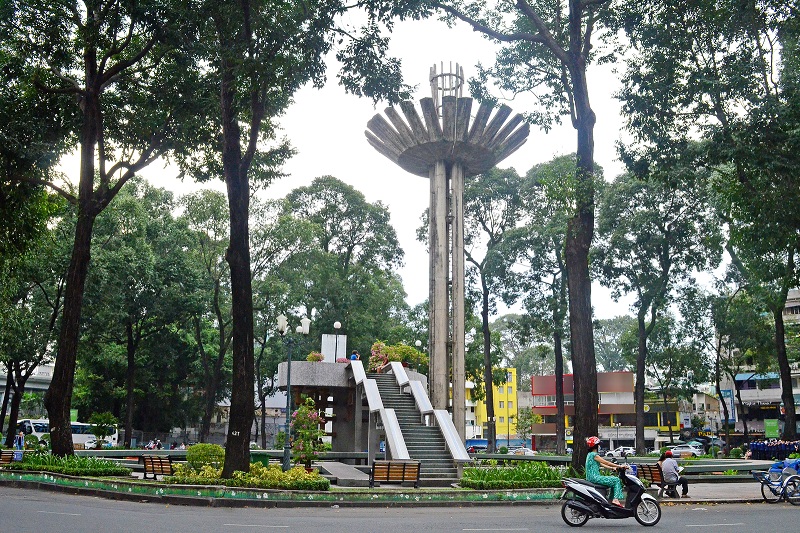 Hồ Con Rùa điểm dừng chân ăn chơi Sài Gòn