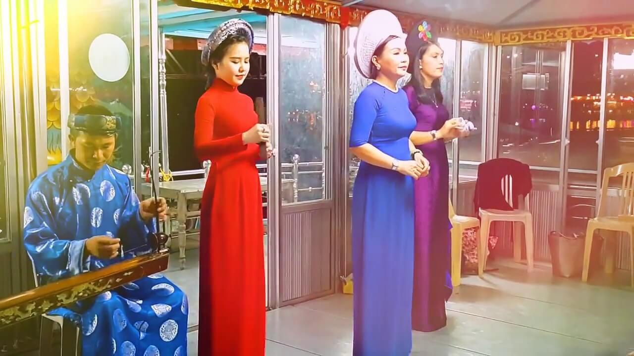Nghe ca Huế khi du lịch Đà Nẵng Huế