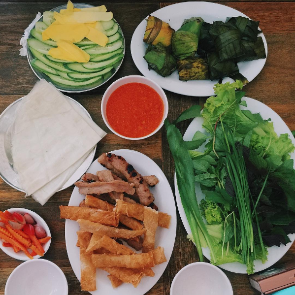 Món nem nướng đặc sản không thể bỏ qua khi du lịch Nha Trang