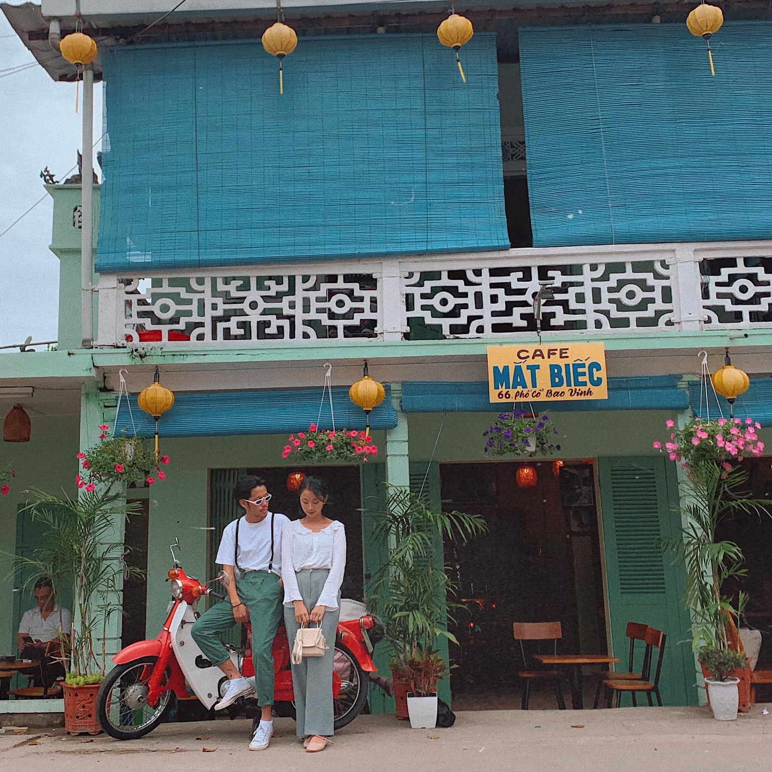Trải nghiệm tàu hỏa ngắm cảnh đèo Hải Vân trong lịch trình du lịch Huế 3N2Đ