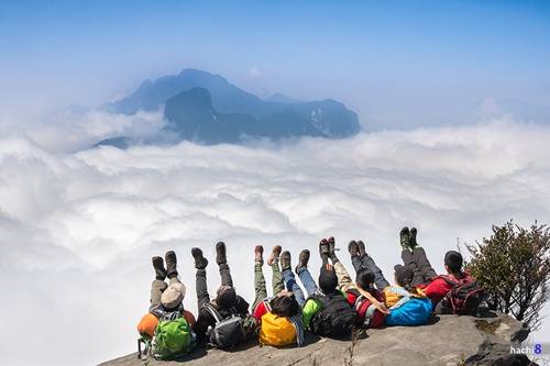 Biển mây khi trekking núi Lảo Thẩn