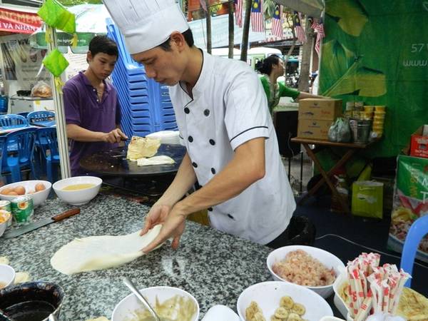 Bánh nướng Malaysia tại liên hoan ẩm thực Sài Gòn