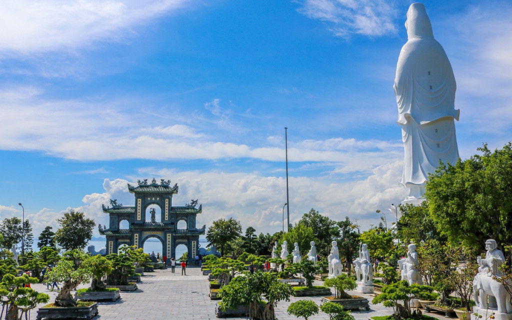 Linh Ứng Tự Bãi Bụt