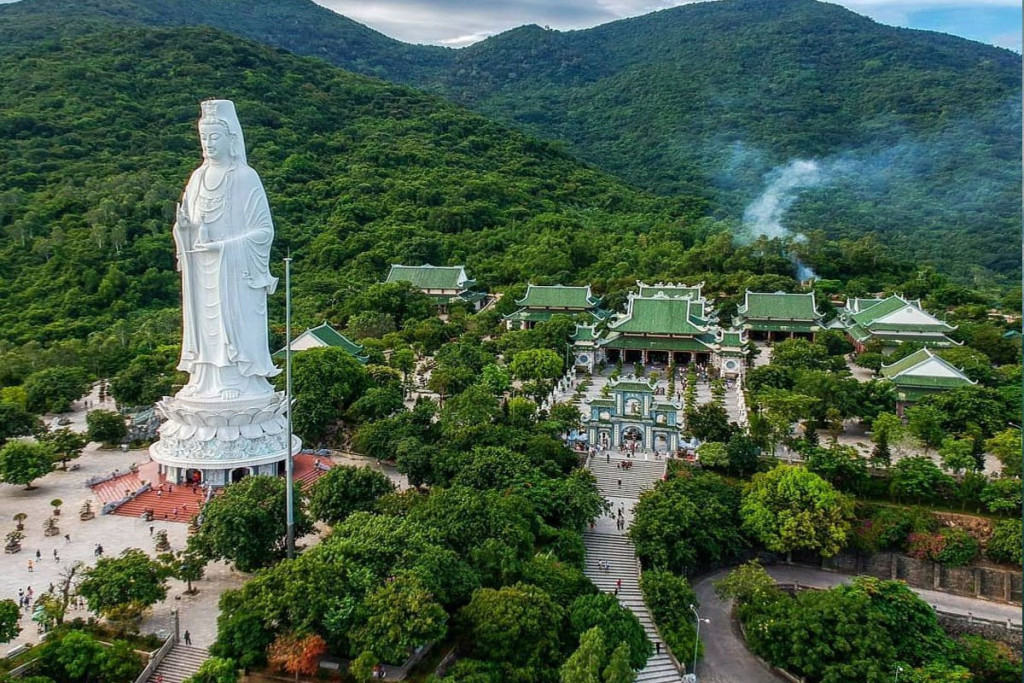 Linh Ứng Tự Bãi Bụt