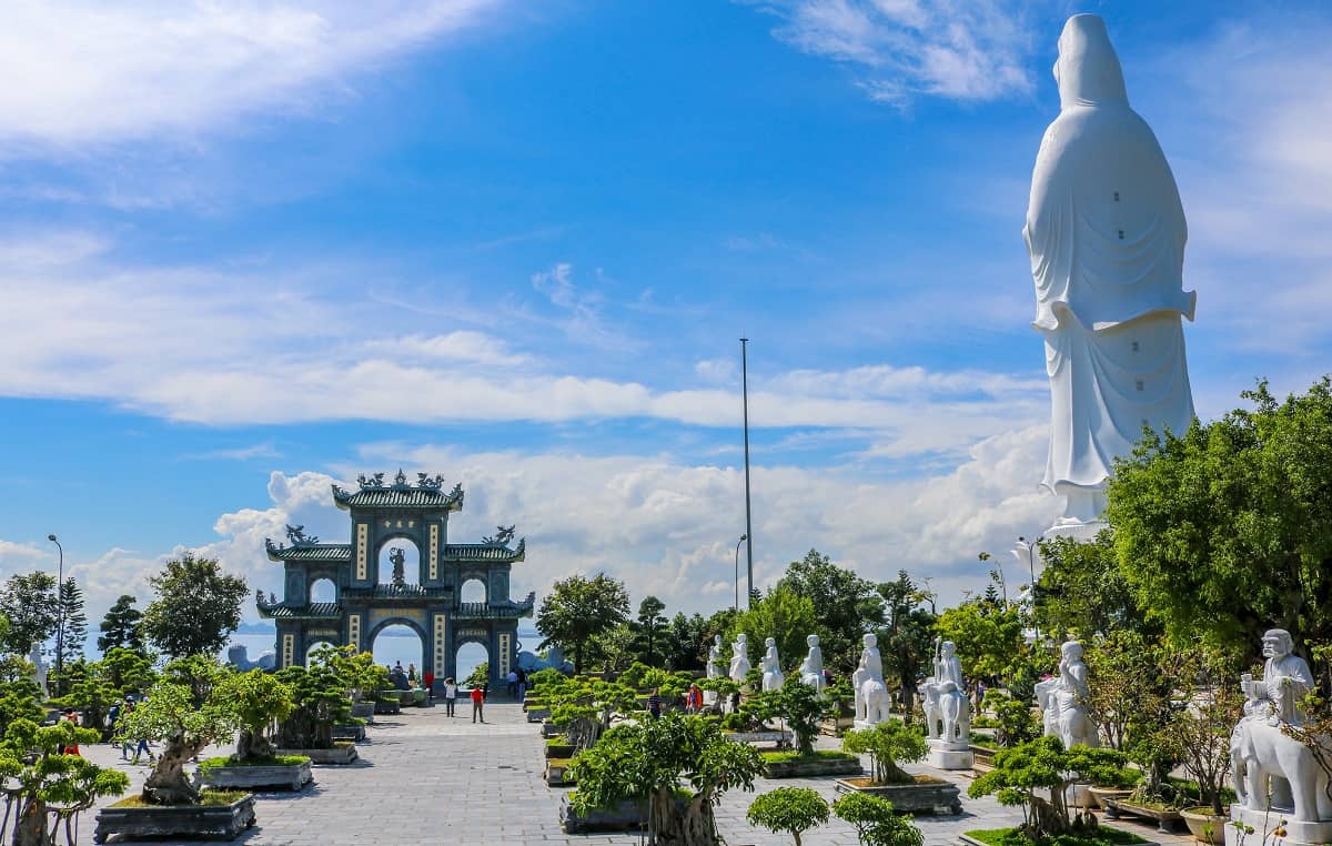 Linh-Ung-Pagoda-thumb_1649664850