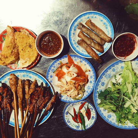 little-hoi-an-trong-mat-nu-mc-xinh-dep-khien-ai-cung-muon-roi-ban-giay-de-tan-huong-cuoc-song-ivivu-8 little-hoi-an-trong-mat-nu-mc-xinh-dep-khien-ai-cung-muon-roi-ban-giay-de-tan-huong-cuoc-song-ivivu-8