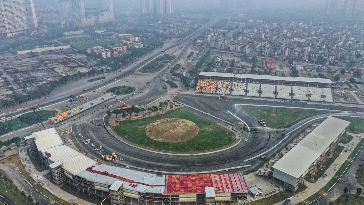 Toàn cảnh đường đua F1 Hà Nội đang gấp rút hoàn thành Toàn cảnh đường đua F1 Hà Nội đang gấp rút hoàn thành