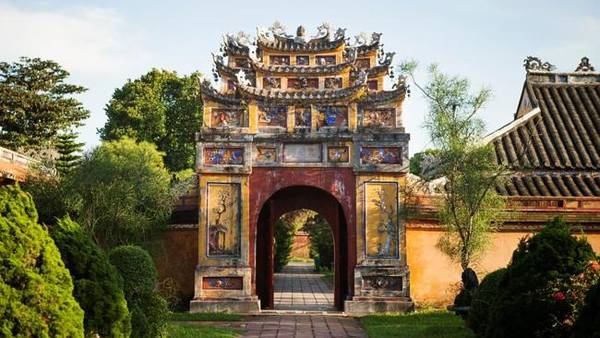Du lịch Huế lonely-planet-goi-y-nhung-diem-den-khong-nen-bo-lo-tai-viet-nam-3-ivivu