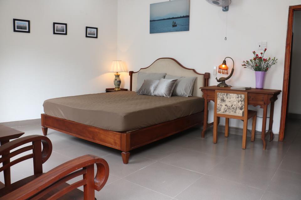 Phòng tắm hiện đại và sạch sẽ tại homestay