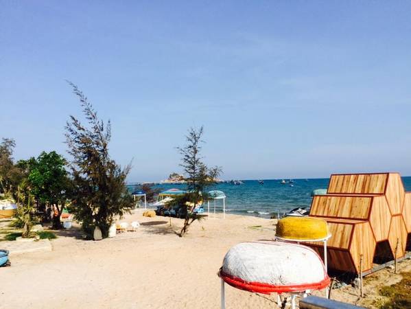 Với nắng gió biển cát trắng, LU Glamping Kê Gà mang đến không gian summer chuẩn chất cho giới trẻ