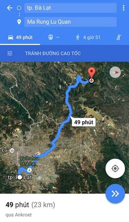 Các bạn có thể đi theo chỉ dẫn của Google Maps. Khoảng 20 km đầu, đường khá dễ đi. Đường chỉ thật sự khó khăn ở khoảng 3 km cuối vì chỉ toàn đá và dốc.