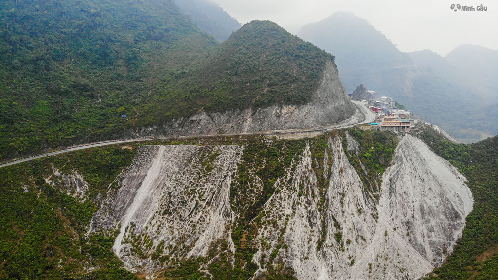 Đèo Thung Khe. Ảnh: Vinh Gấu