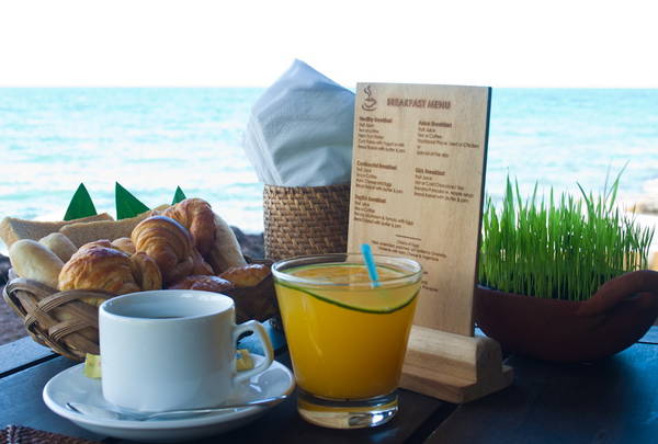Buổi sáng nên thơ tại bãi biển Mango Bay Phú Quốc