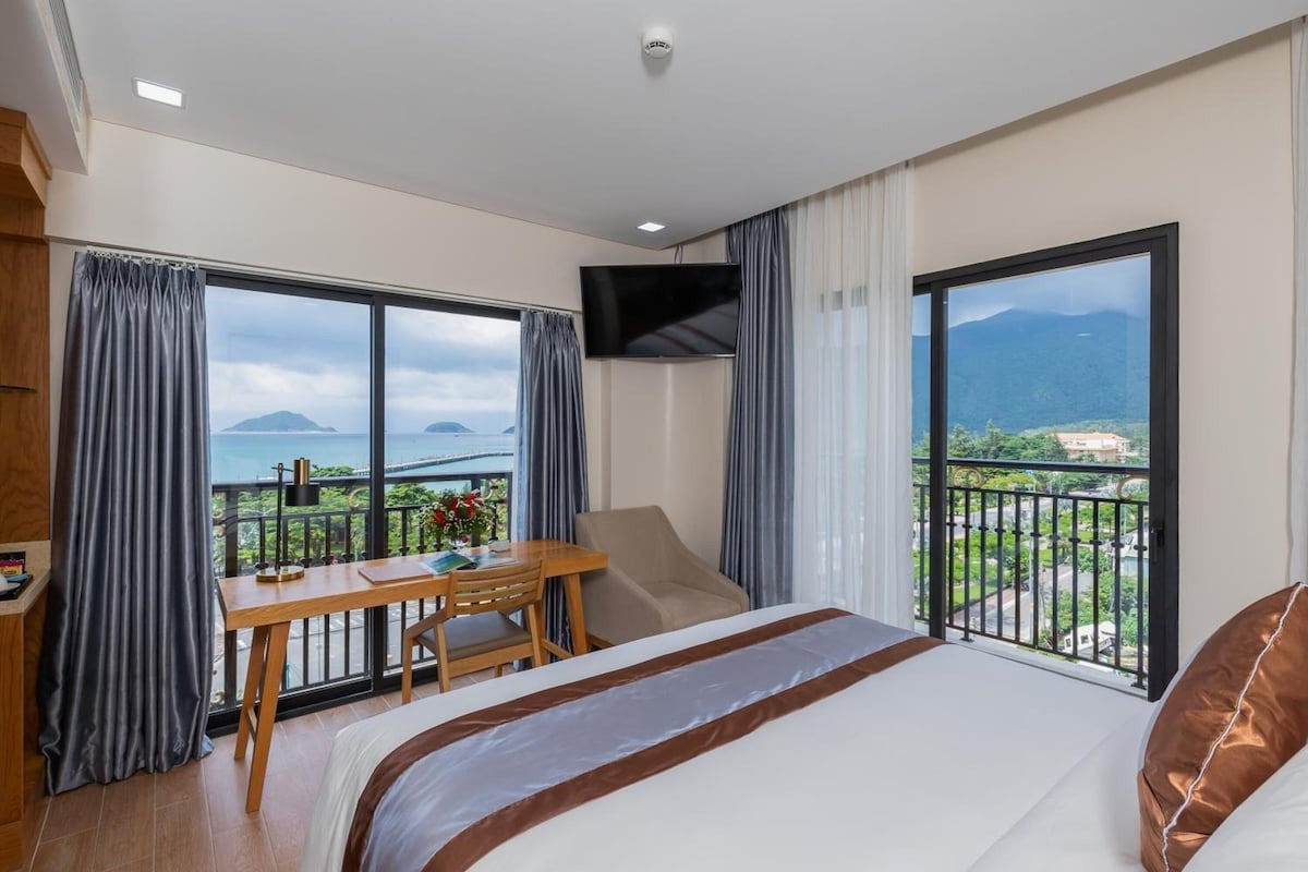 Marina-Bay-Côn-Đảo-ivivu-5