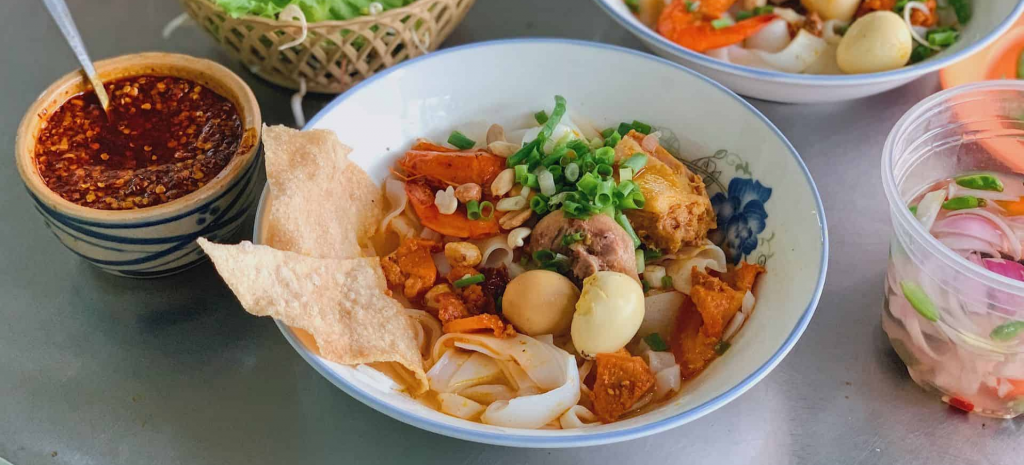 Món mì quảng Đà Nẵng