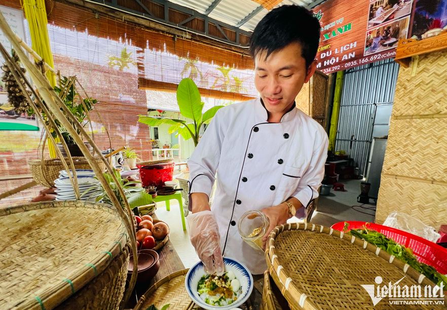 Quán mì Quảng niêu ở Cẩm Thanh, Hội An, Quảng Nam. Ảnh: vietnamnet.vn.