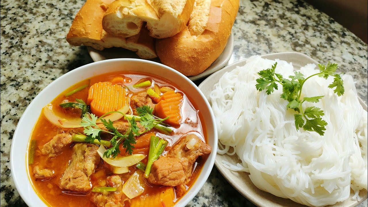 Bánh mì lagu - món ăn ngon Quy Nhơn