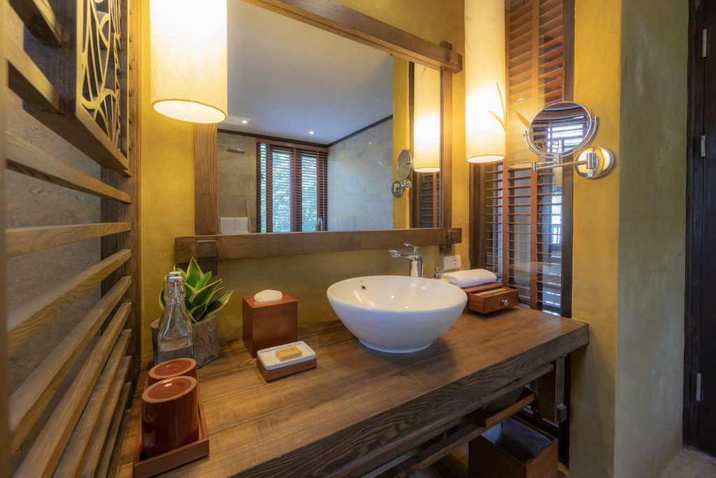 Không gian villa Meliá Ba Vì Retreat bao quanh bởi cây xanh