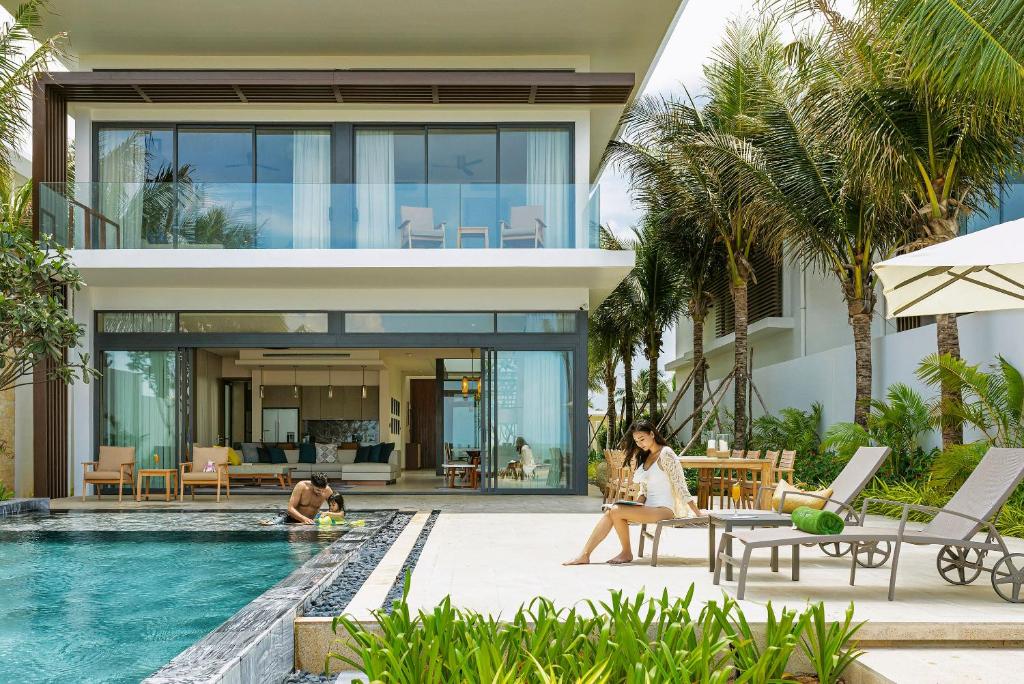 Biệt thự có hồ bơi riêng tư tại Melia Hồ Tràm Beach Resort