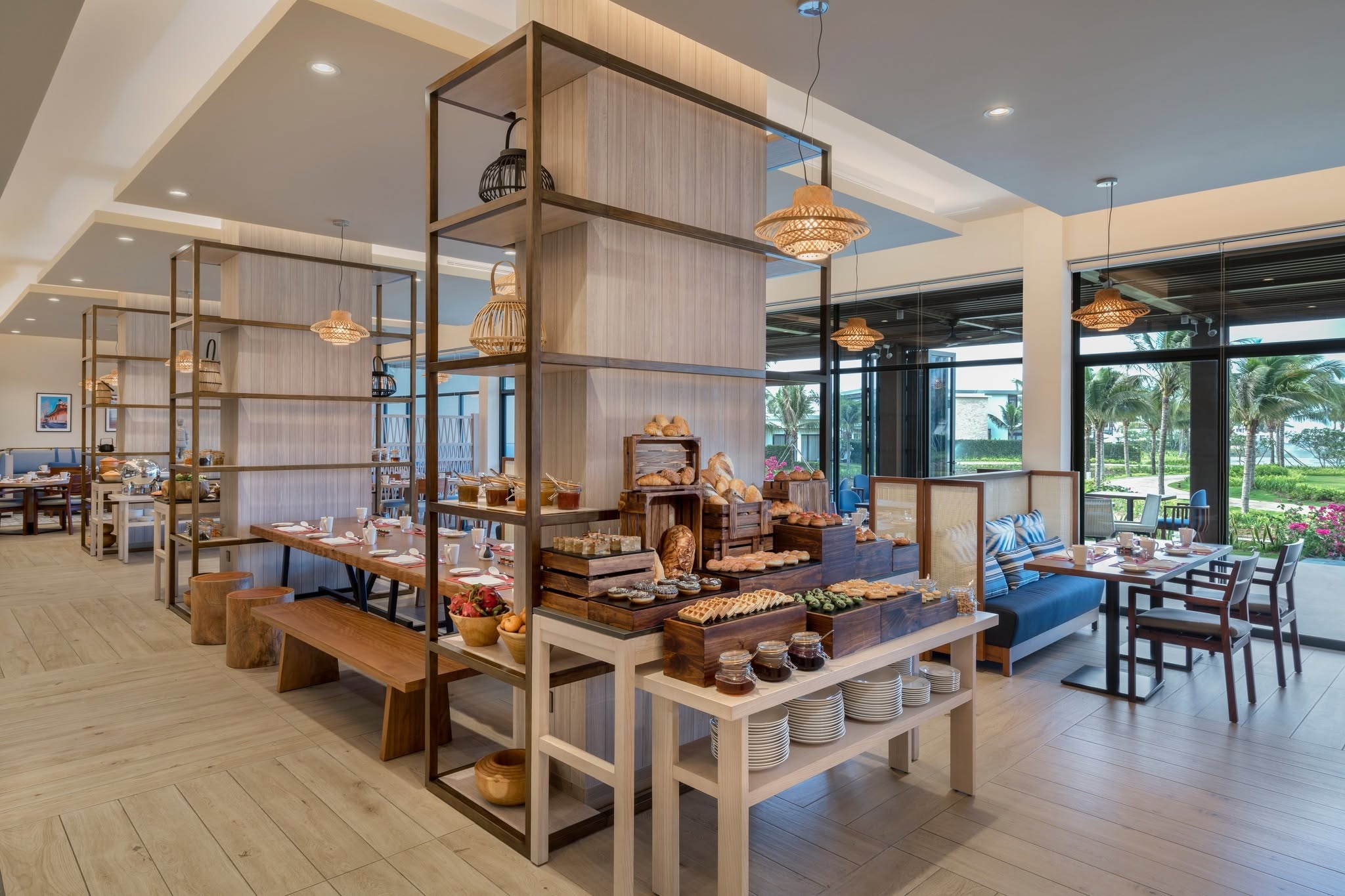 Nhà hàng Sasa nơi phục vụ ăn uống không giới hạn tại Melia Hồ Tràm