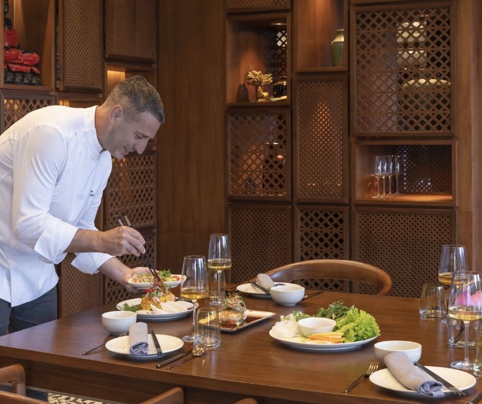 Ẩm thực tối sang trọng tinh tế tại Melia Hồ Tràm