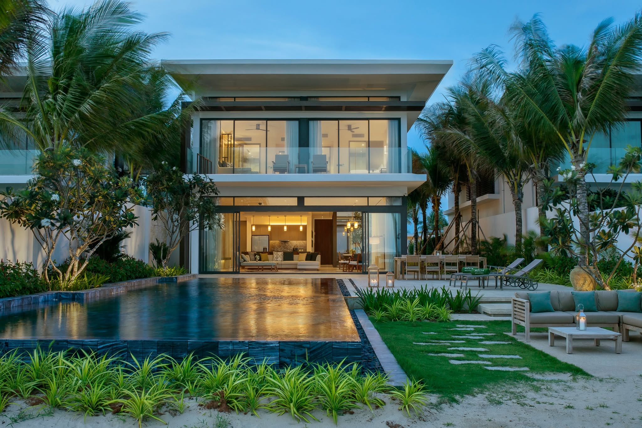 Kỳ nghỉ dưỡng trọn vẹn với gói ăn uống không giới hạn tại Melia Hồ Tràm