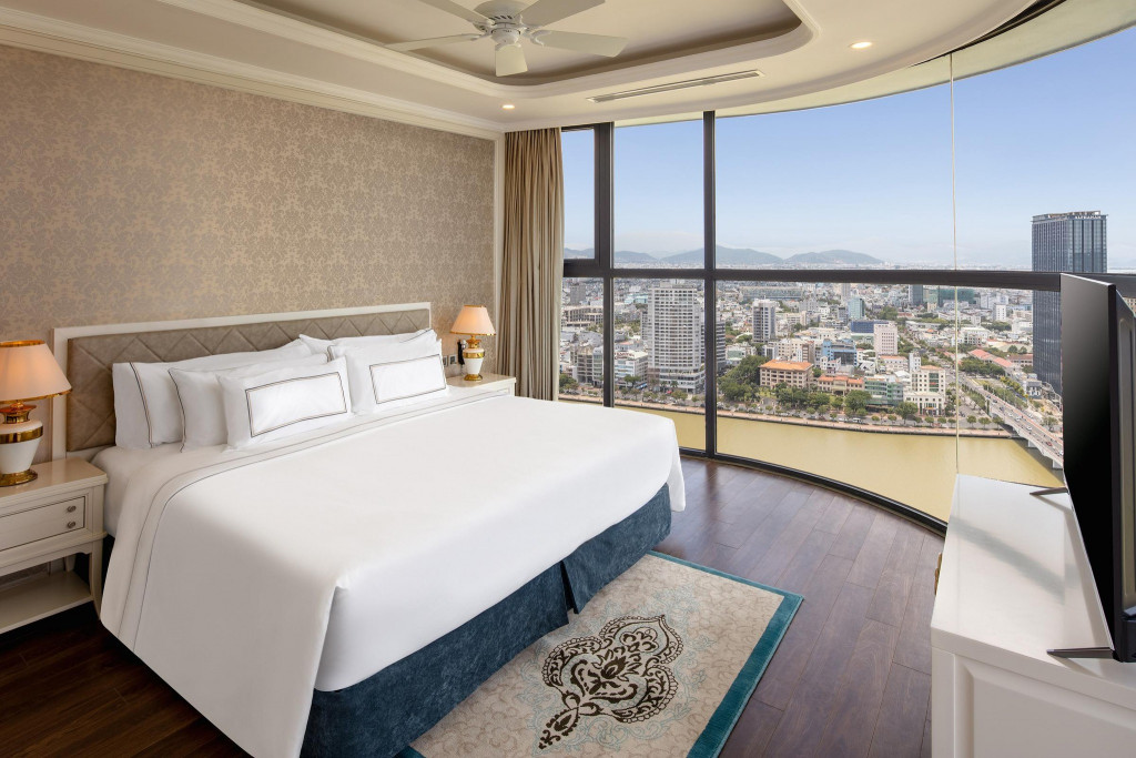 Hồ bơi ngoài trời Meliá Vinpearl Đà Nẵng