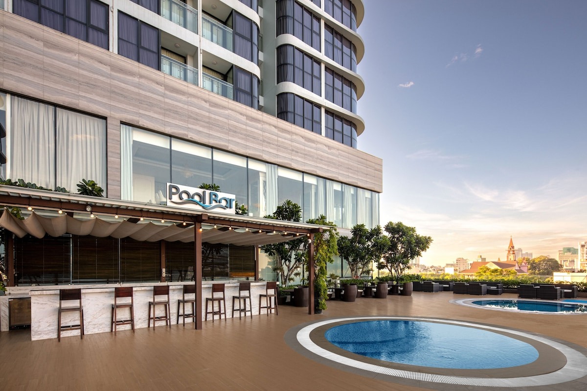 Meliá-Vinpearl-Đà-Nẵng-Riverfront-ivivu-3