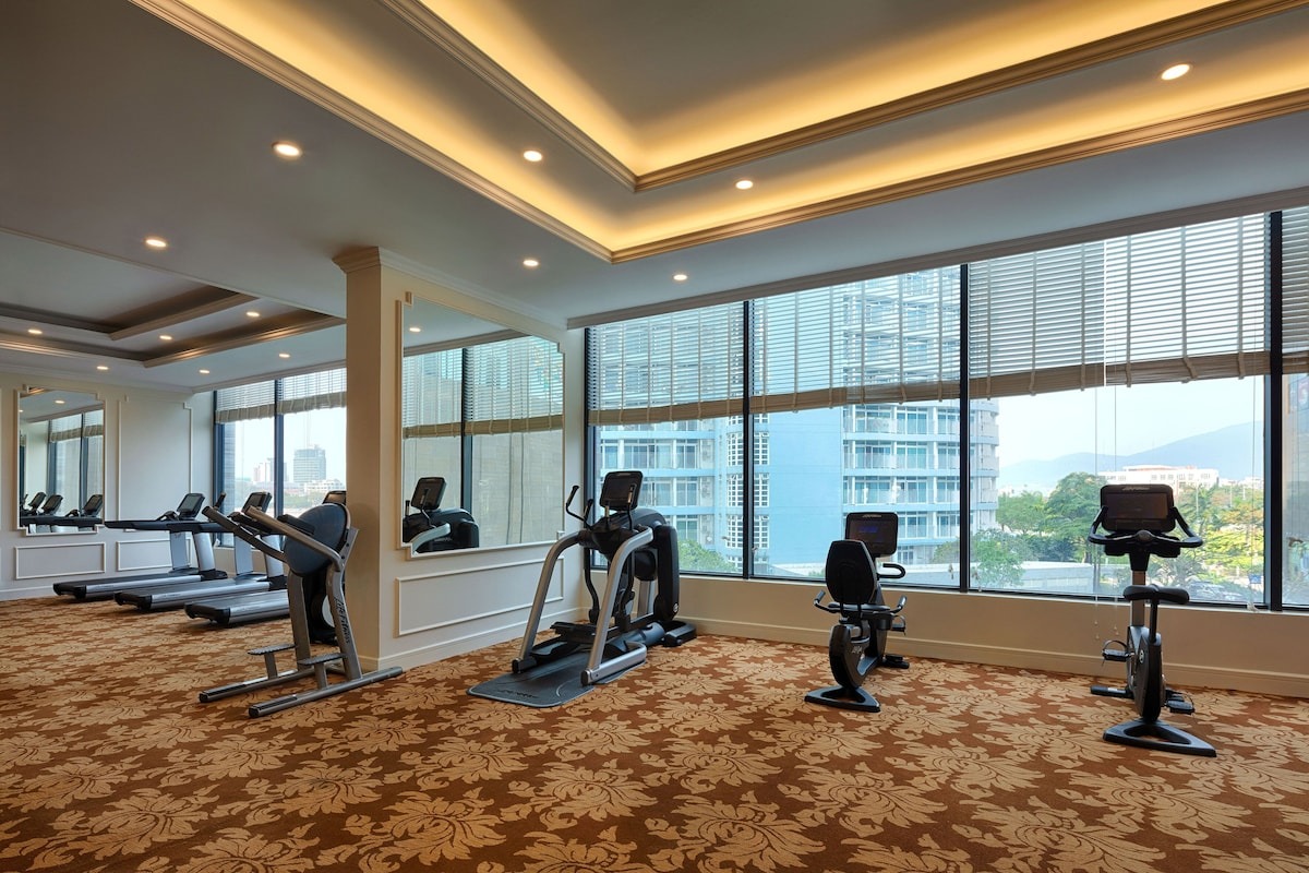 Meliá-Vinpearl-Đà-Nẵng-Riverfront-ivivu-4