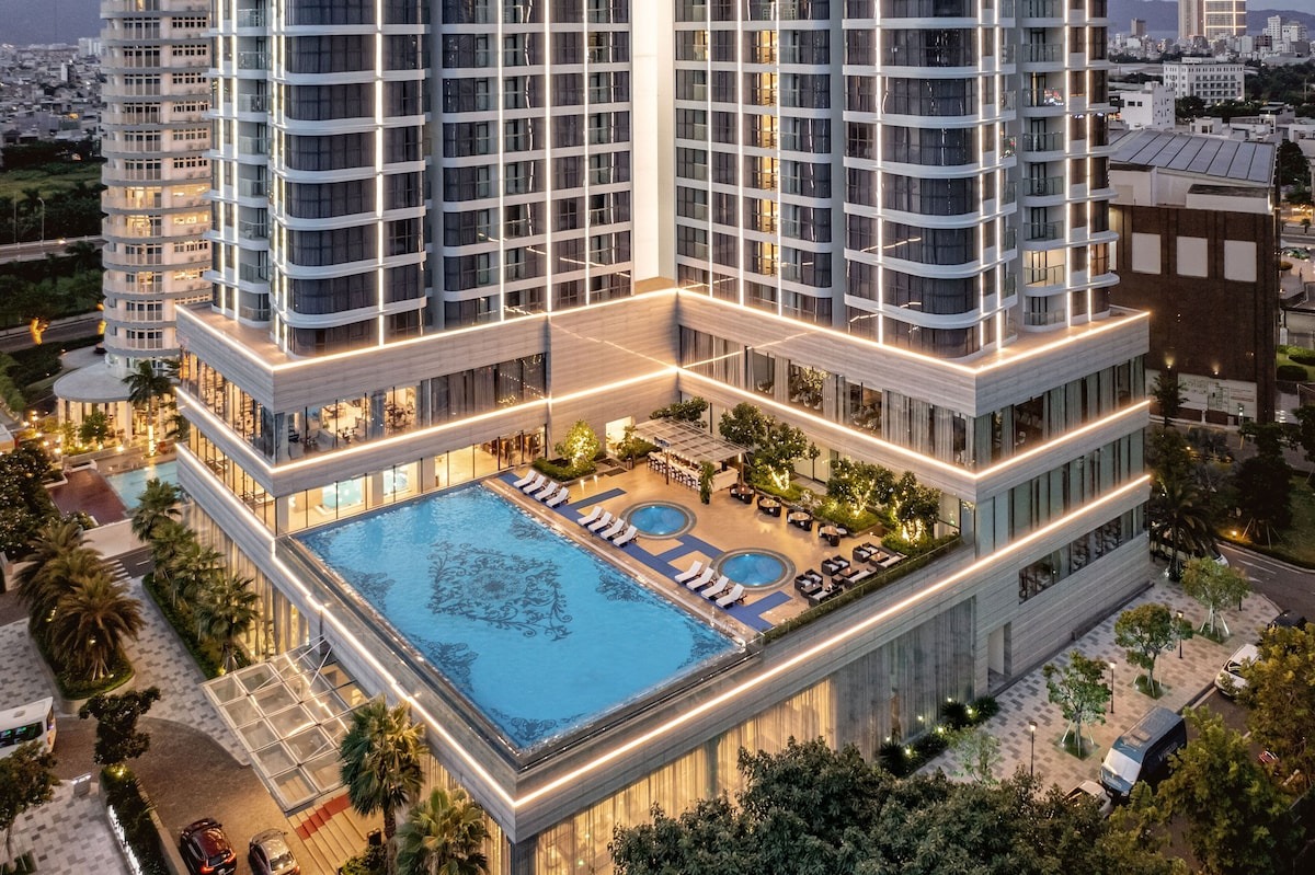 Meliá-Vinpearl-Đà-Nẵng-Riverfront-ivivu