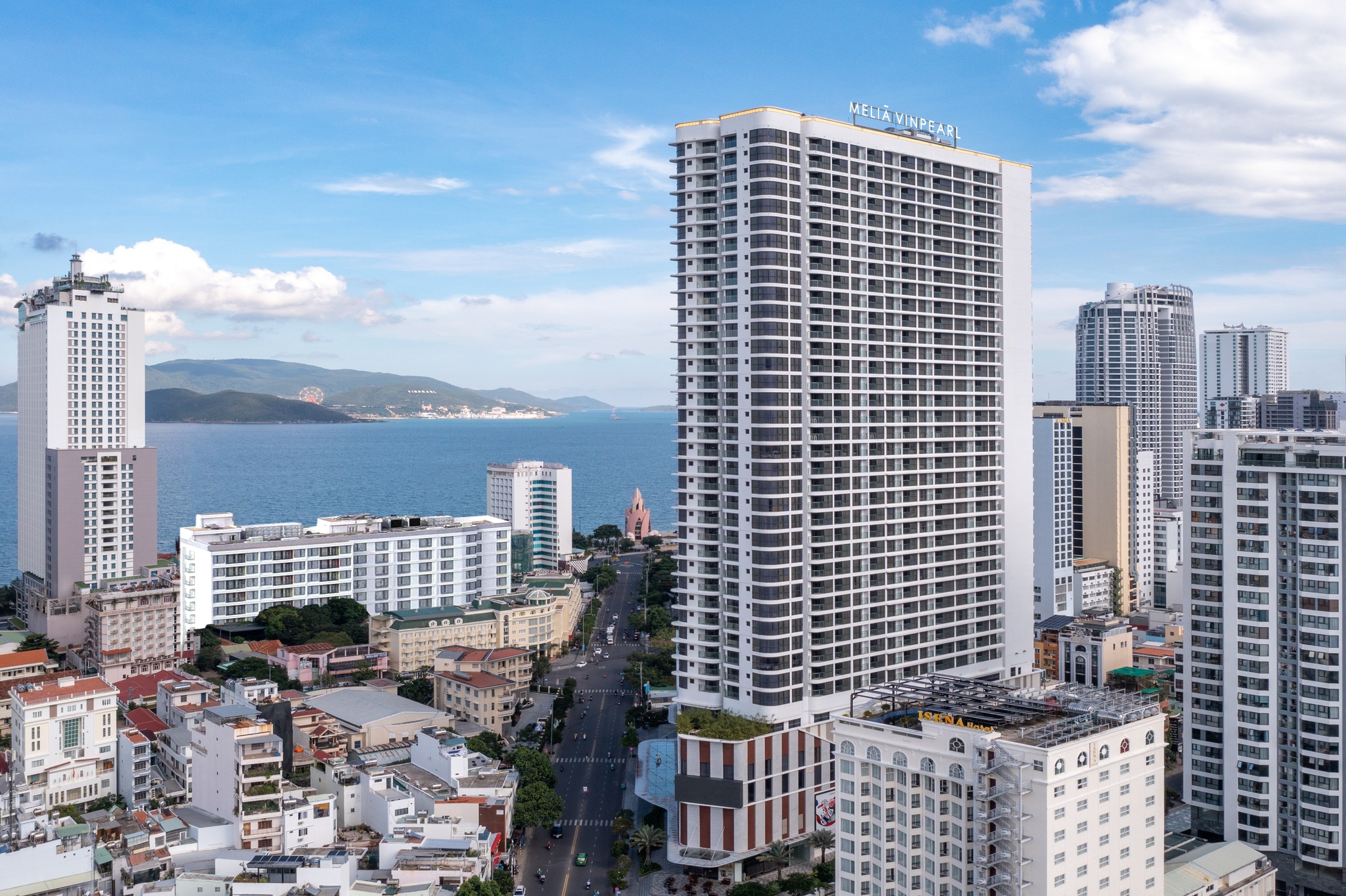 Combo khách sạn Nha Trang 5 sao Melia Vinpearl