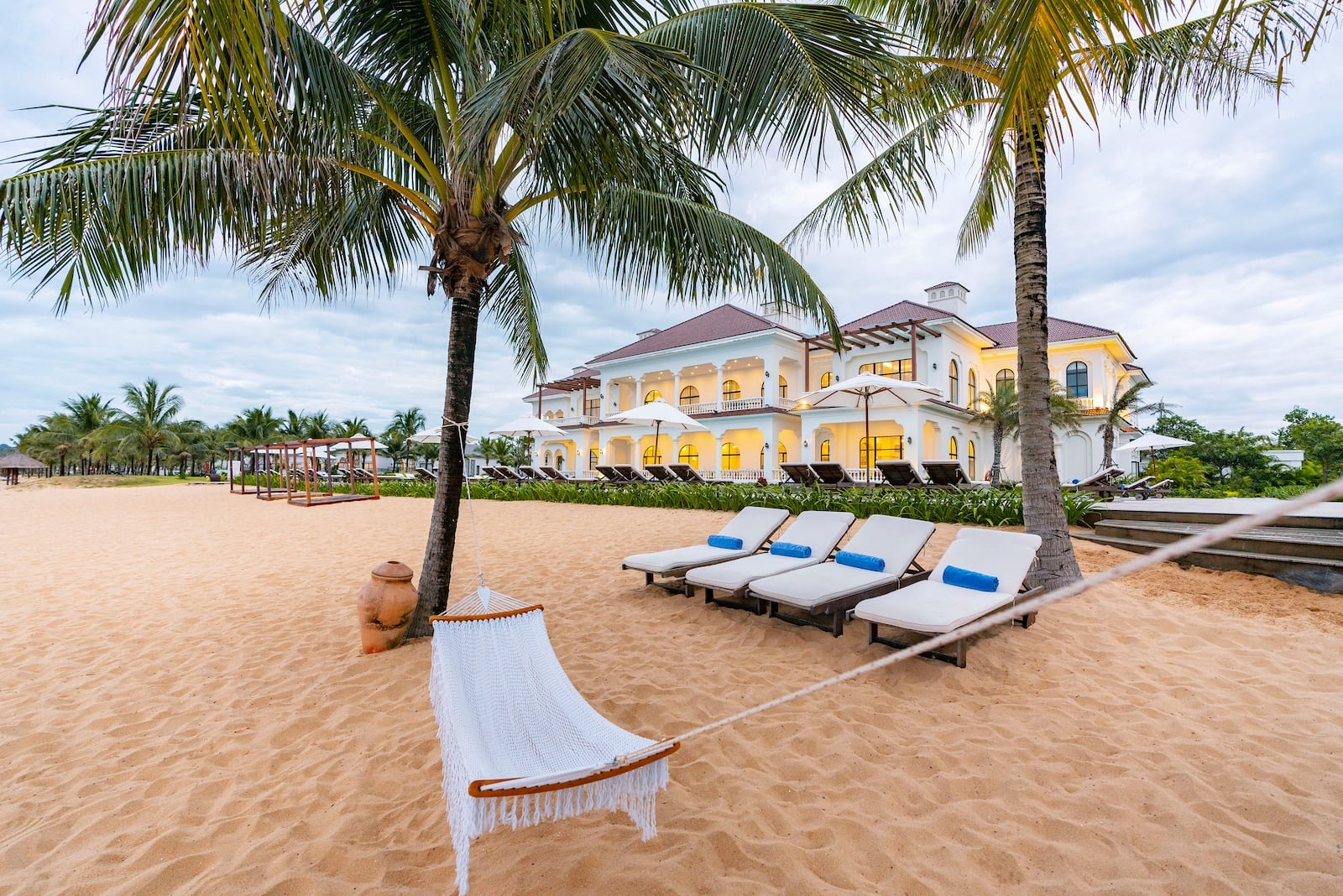 Hoạt động bãi biển Meliá Vinpearl Phú Quốc