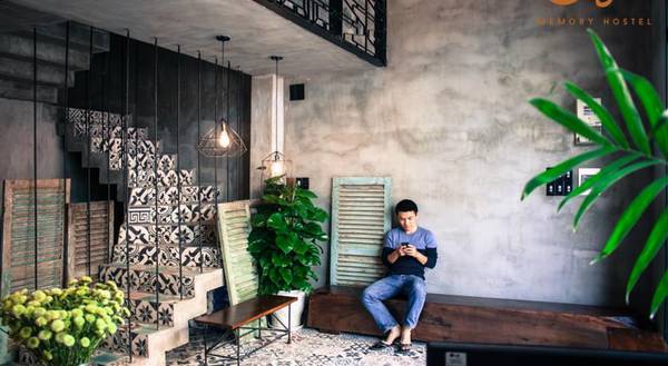Vị trí Memory Hostel Đà Nẵng gần sông Hàn và các quán ăn