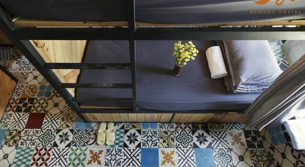 Nội thất hoài cổ tại Memory Hostel Đà Nẵng