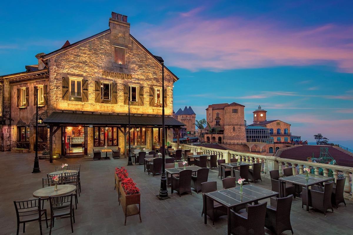 Mercure-Đà-Nẵng- French- Village- BanaHills-ivivu-5