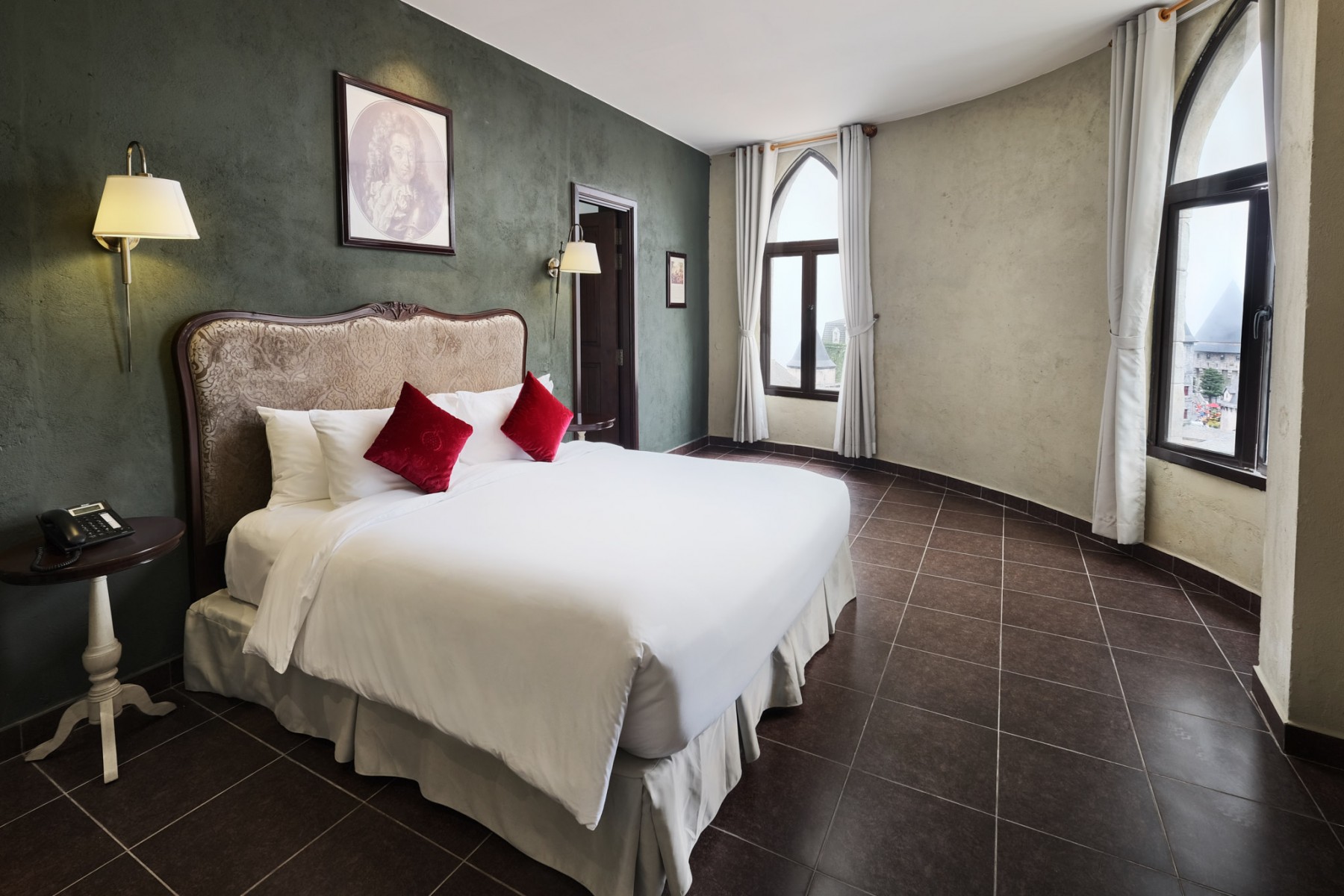 Ảnh: mercure-danang-banahills-french-village.com