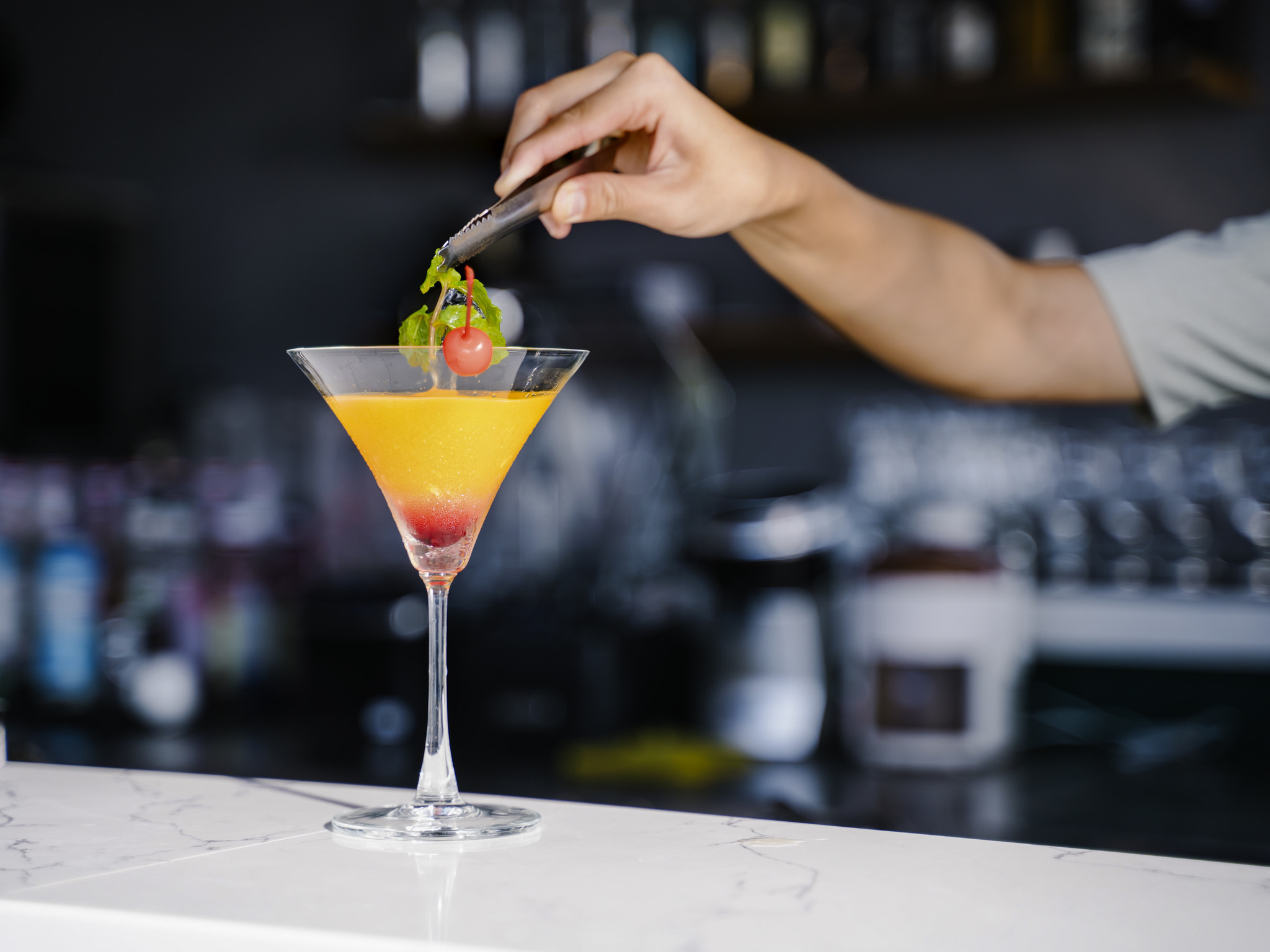Thưởng thức cocktail ngắm hoàng hôn tại Mercure Vũng Tàu