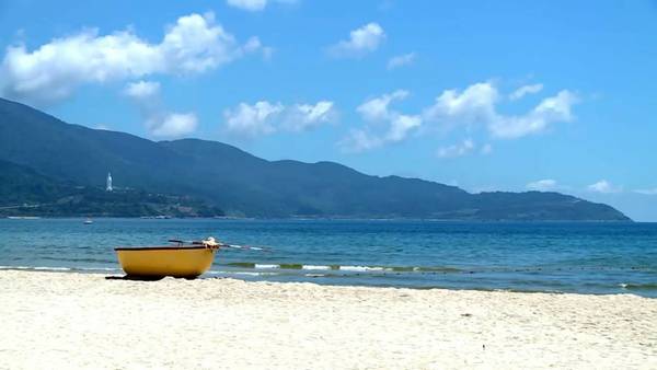 Bãi biển Mỹ Khê: Ảnh: Intercontinental Danang Resort.