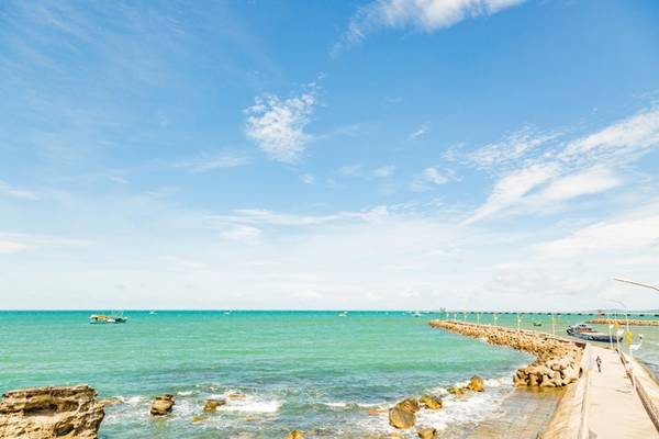 Bờ kè đá Miếu Dinh Cậu Phú Quốc