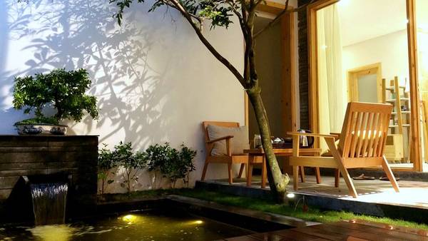 Bữa sáng đặc trưng Đà Nẵng được phục vụ tại phòng Minh House Đà Nẵng