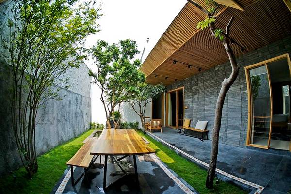 Chỉ cách bãi tắm Phạm Văn Đồng - Mỹ Khê khoảng 2 phút đi bộ, Minh House Đà Nẵng bao gồm các căn hộ nằm sát nhau