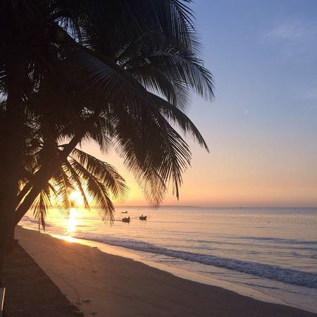 Hoàng hôn tuyệt đẹp ở resort Phan Thiết Minh Tâm Beach