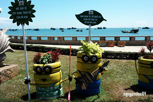 Minions Vũng Tàu sáng tạo từ vật liệu tái chế