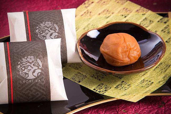 mo-muoi-umeboshi-tu-thuc-qua-mua-he-rieng-danh-dang-vua-chua-quy-toc-den-mon-an-quen-mat-cua-nguoi-binh-dan-ivivu-6 mo-muoi-umeboshi-tu-thuc-qua-mua-he-rieng-danh-dang-vua-chua-quy-toc-den-mon-an-quen-mat-cua-nguoi-binh-dan-ivivu-6