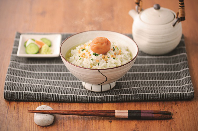 mo-muoi-umeboshi-tu-thuc-qua-mua-he-rieng-danh-dang-vua-chua-quy-toc-den-mon-an-quen-mat-cua-nguoi-binh-dan-ivivu-8 mo-muoi-umeboshi-tu-thuc-qua-mua-he-rieng-danh-dang-vua-chua-quy-toc-den-mon-an-quen-mat-cua-nguoi-binh-dan-ivivu-8