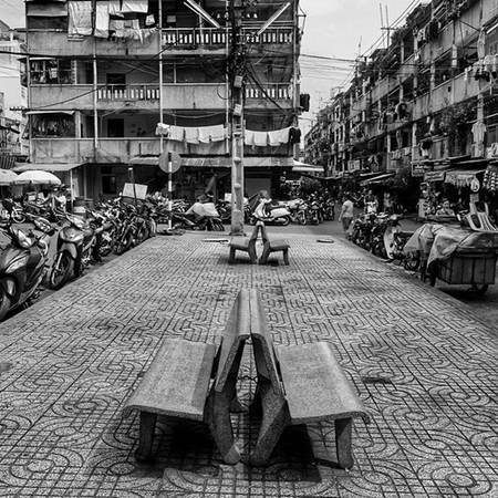 Góc lãng mạn quanh chung cư cũ Sài Gòn