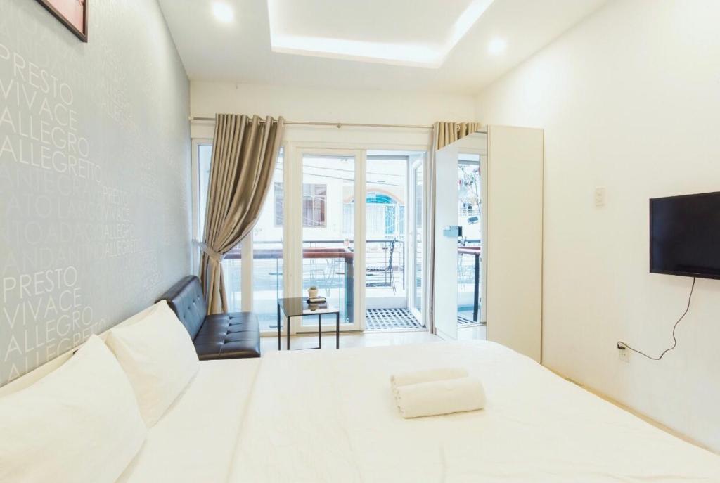 Ban công Moka’s House homestay Sài Gòn Ban công Moka’s House homestay Sài Gòn