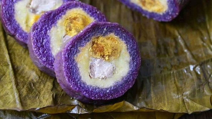 Bánh tét lá cẩm món ăn đặc sản Cần Thơ