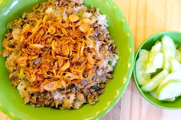Xôi cá rô đồng ngõ 107 Nguyễn Chí Thanh - món ăn ngon Hà Nội